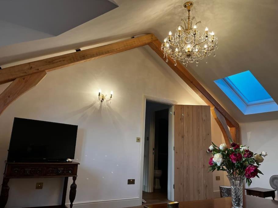 סליסבורי Byre - Farm Cottage On 9 Acre Equestrian Small Holding מראה חיצוני תמונה